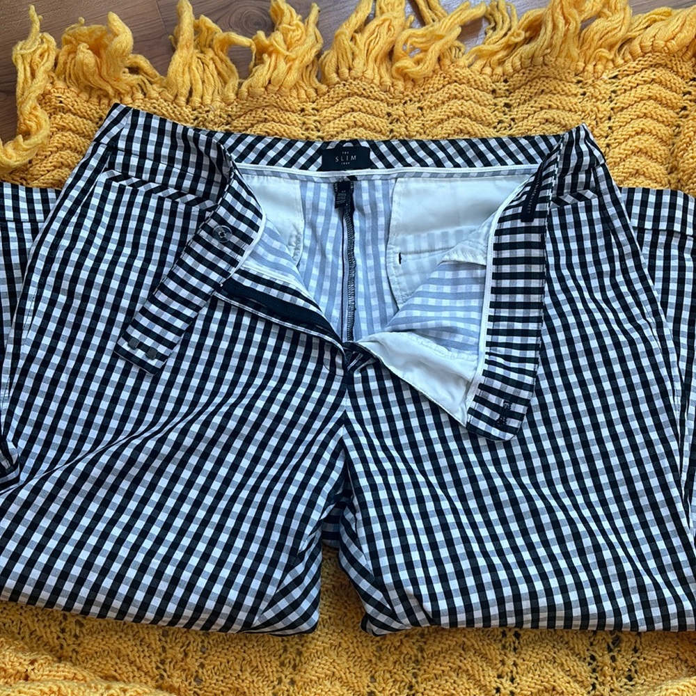 Checkered Cropped Capris
